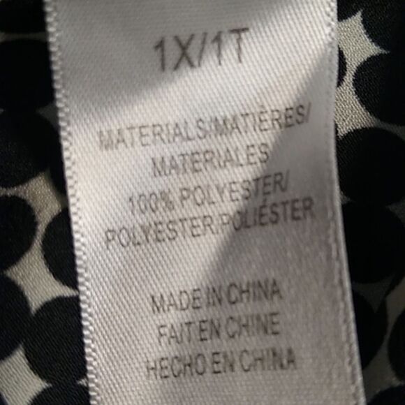 Stylish Black and White Sleeveless 1X Women's Top Cottagecore Grandmacore - Picture 4 of 8